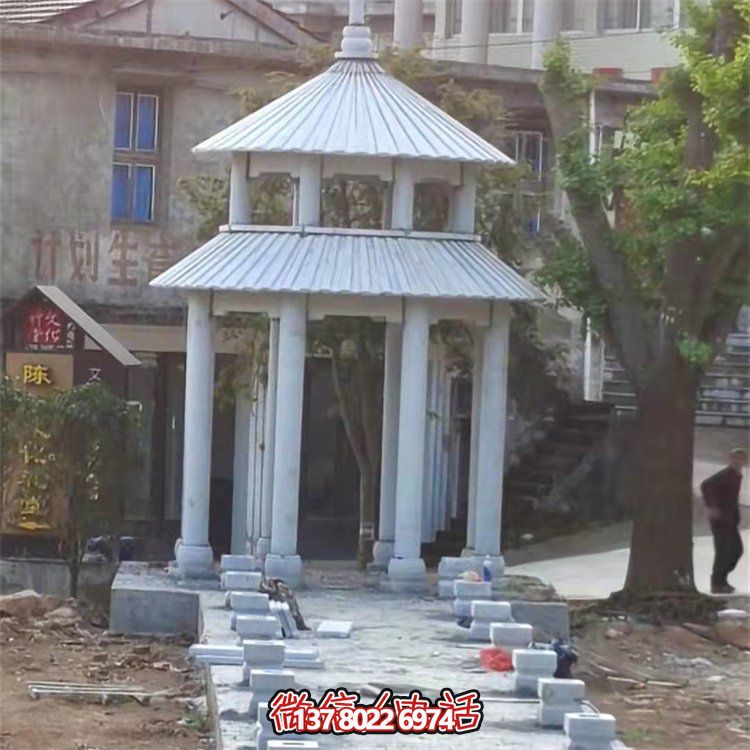 精美大理石雕刻二層涼亭，為農(nóng)村文化廣場(chǎng)添彩