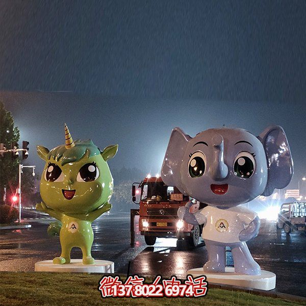 玻璃鋼吉祥物雕塑，為廣場和草地添彩