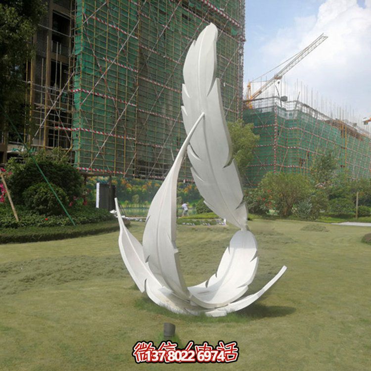 不銹鋼創(chuàng)意羽毛雕塑，為您的戶外園林帶來絢麗的色彩